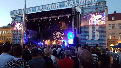 Augusti 2017 - Backyard Babies spelar på Kalmars stadsfest.