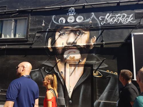 Lemmy Kilmister på Roxy´s vägg